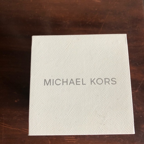 Michael Kors watch - Picture 4 of 4